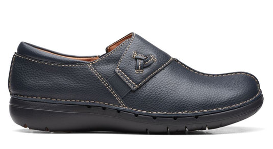 Clarks Women's Un Loop Ave Black