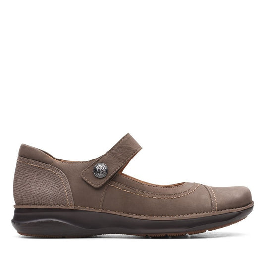Clarks Women's Appley Walk Taupe Nubuck Clarks Women's Appley Walk Taupe Nubuck
