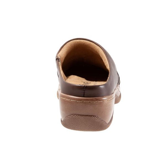 Softwalk Women's Amber Clogs Dark brown Softwalk Women's Amber Clogs Dark brown