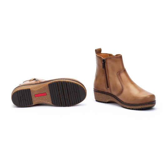 Pikolinos Women’s Granada Leather Zip Ankle Boots Castor Pikolinos Women’s Granada Leather Zip Ankle Boots Castor