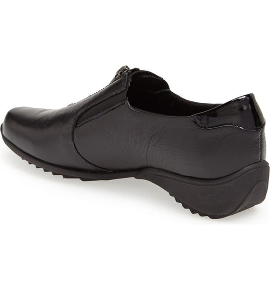 Munro Women's Berkley Travel Shoe Black Leather