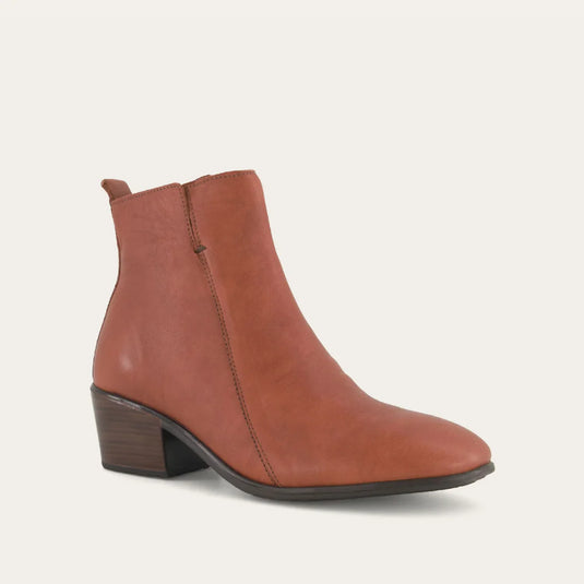 Naot Women's Ethic Brown Peanut Leather