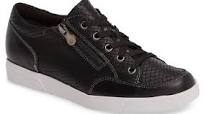 Munro Women's Gabbie Black Snake
