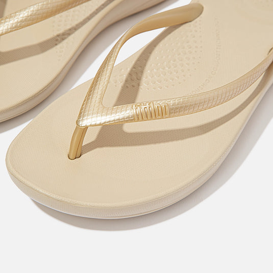 Fitflop iQUSHION Ergonomic Flip-Flops Gold Fitflop iQUSHION Ergonomic Flip-Flops Gold