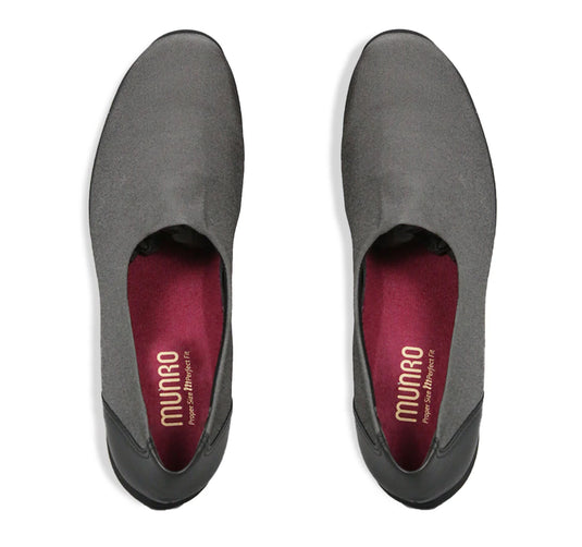 Munro Women's Traveler Grey Stretch Fabric
