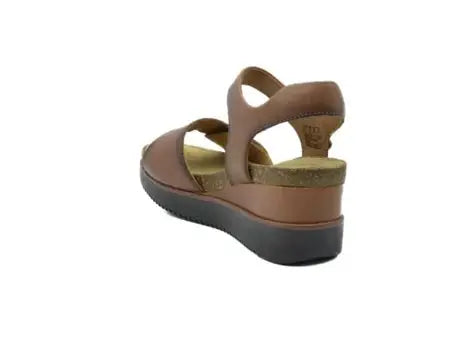 Clarks Women's Lizby strap Sandal - Tan Leather Clarks Women's Lizby strap Sandal - Tan Leather