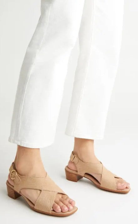 Munro Women's Jenny Sandals Tan Crock Nubuck Munro Women's Jenny Sandals Tan Crock Nubuck