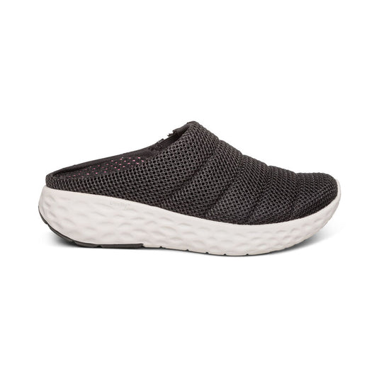 Aetrex Women's Harley Slip-On Sneakers Black Aetrex Women's Harley Slip-On Sneakers Black