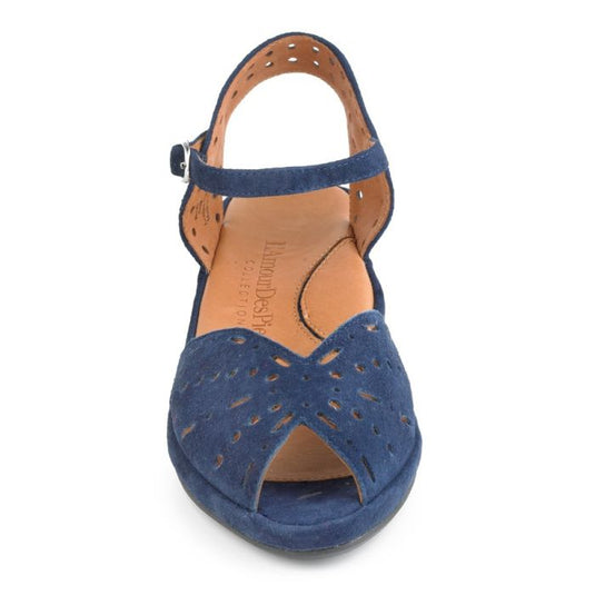 L'Amour Des Pieds Women's Brenn Sandals Navy