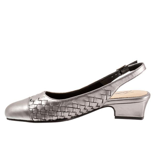 Trotters Women's Dea Slingback Sandals Pewter Woven