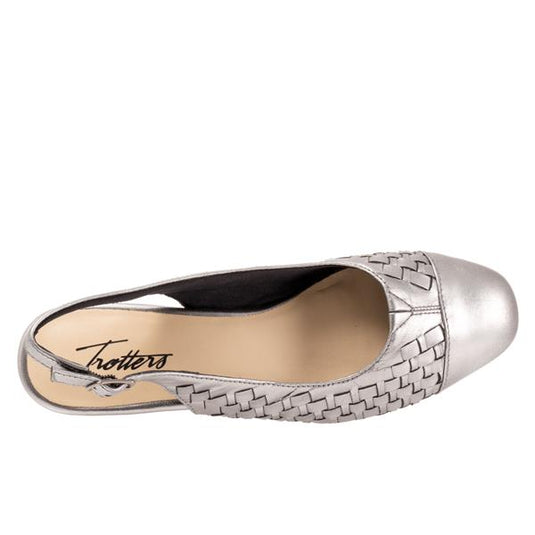Trotters Women's Dea Slingback Sandals Pewter Woven Trotters Women's Dea Slingback Sandals Pewter Woven