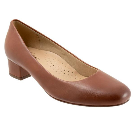 Trotters Women's Dream Luggage Slip On Brown Trotters Women's Dream Luggage Slip On Brown