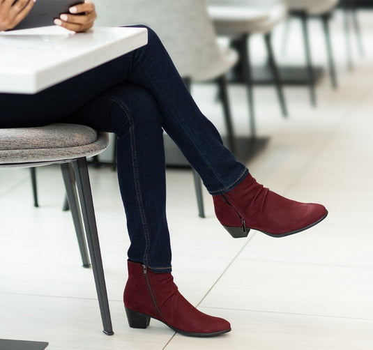 Munro Women's Elliot Boots Wine Leather Munro Women's Elliot Boots Wine Leather