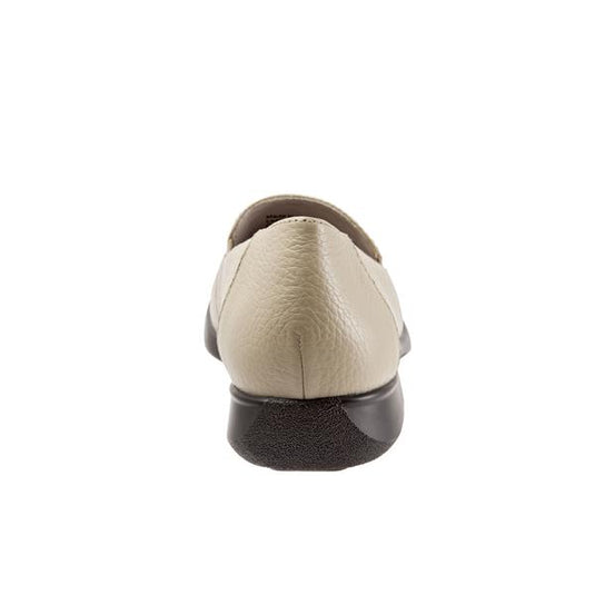 Trotters Women's Jenn Slip-On Albaster Trotters Women's Jenn Slip-On Albaster