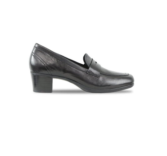 Munro Women's Ellis Loafer Black Lamb Munro Women's Ellis Loafer Black Lamb
