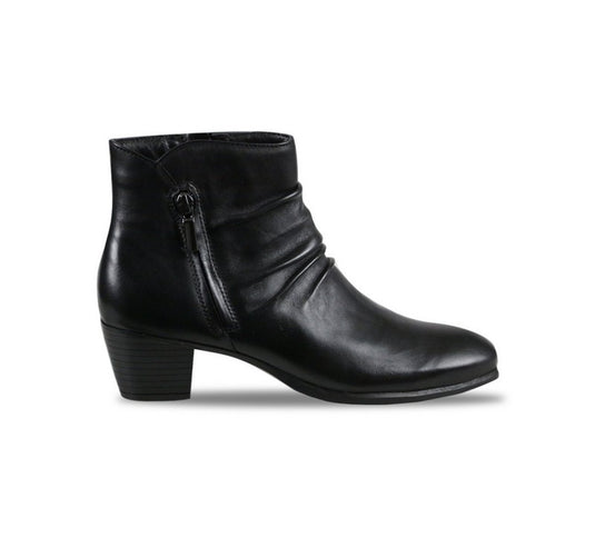 Munro Women's Elliot Boots Black Leather Munro Women's Elliot Boots Black Leather