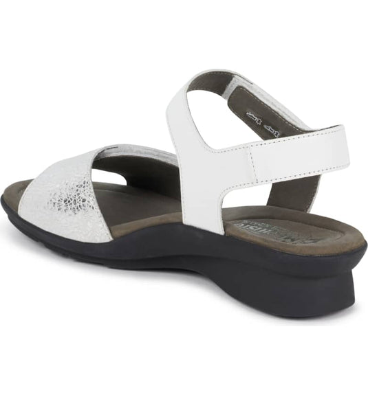 Mephisto Women's Pattie Flat Sandals White Mephisto Women's Pattie Flat Sandals White