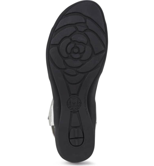 Mephisto Women's Pattie Flat Sandals White Mephisto Women's Pattie Flat Sandals White