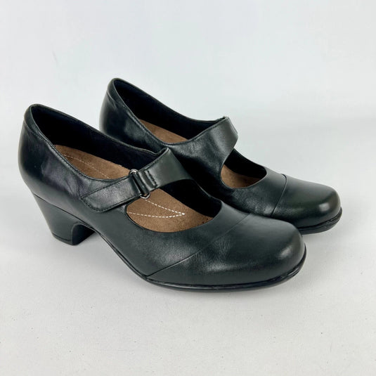 Clarks Women's Sugar Palm Dress Pump Black Leather
