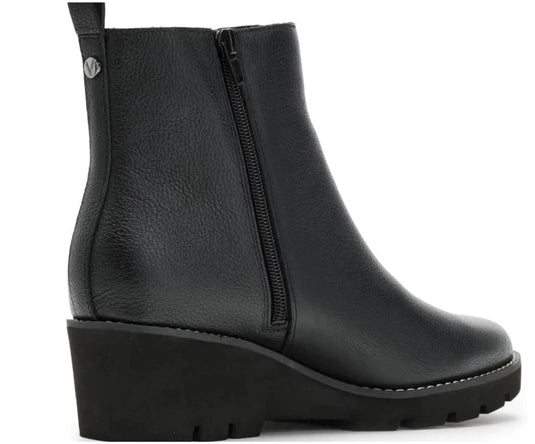 Vionic Women's Aria Boot Black Vionic Women's Aria Boot Black