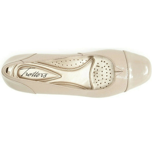 Trotters Women's Danelle Block Heel Nude Trotters Women's Danelle Block Heel Nude