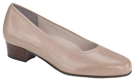 SAS Women's Regina Comfortable Pump Mushroom SAS Women's Regina Comfortable Pump Mushroom