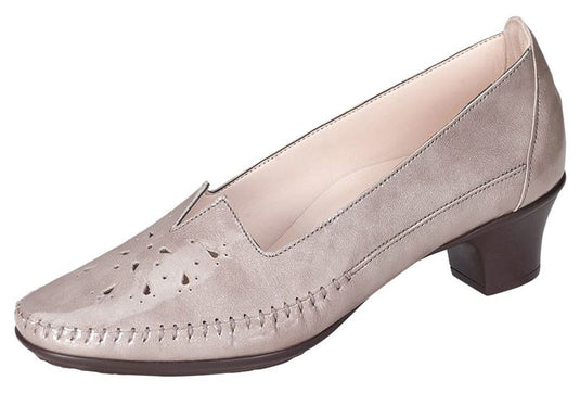 SAS Women's Sonyo V-Cut Pump Nimbus SAS Women's Sonyo V-Cut Pump Nimbus