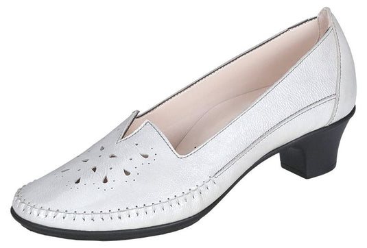 SAS Women's Sonyo V-Cut Pump Pearl SAS Women's Sonyo V-Cut Pump Pearl