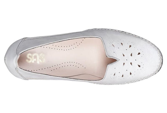 SAS Women's Sonyo V-Cut Pump Pearl SAS Women's Sonyo V-Cut Pump Pearl