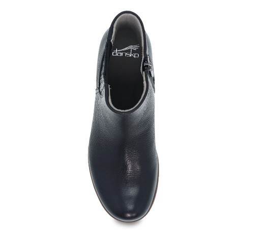 Dansko Women's Daisie Black Waterproof Tumbled Dansko Women's Daisie Black Waterproof Tumbled