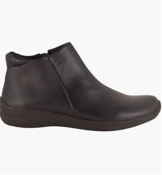 David Tate Women's Sportivo Waterproof Bootie Black