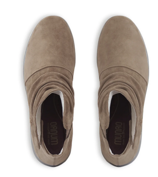 Munro Women's Scout Boots Toasted Seasme Suede Munro Women's Scout Boots Toasted Seasme Suede