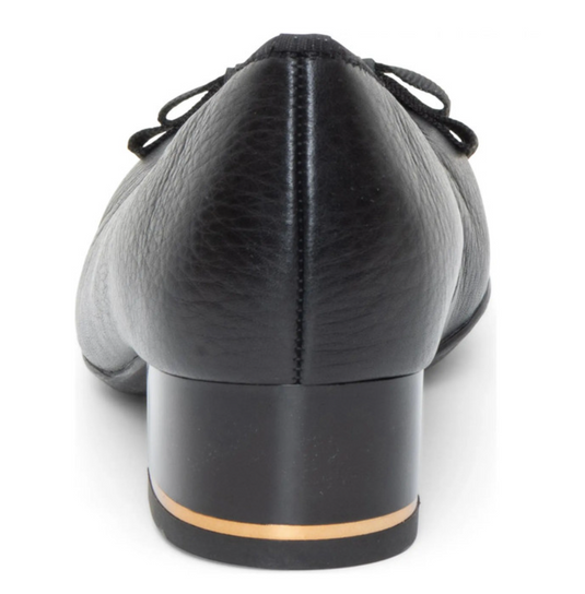 Ara Women's Garnet - Black Leather Ara Women's Garnet - Black Leather