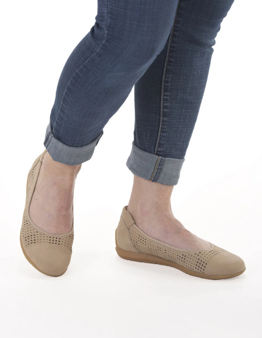 Ara Women's Ballet Pumps Sardinia Beige Ara Women's Ballet Pumps Sardinia Beige