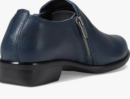 Naot Women's Autan Ink Soft Leather Naot Women's Autan Ink Soft Leather