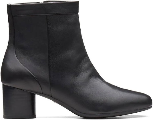 Clarks Women's Un Cosmo Up Bootie Black Leather Clarks Women's Un Cosmo Up Bootie Black Leather