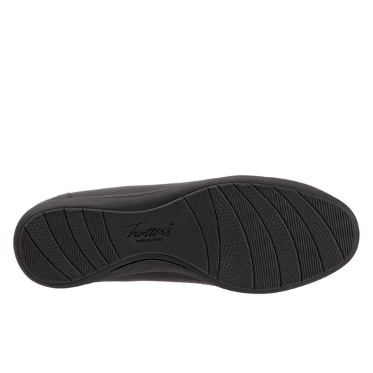 Trotters Women's Deanna Slip On Black Leather Trotters Women's Deanna Slip On Black Leather