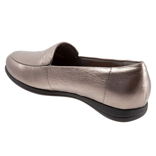 Trotters Women's Deanna Slip On Pewter Trotters Women's Deanna Slip On Pewter