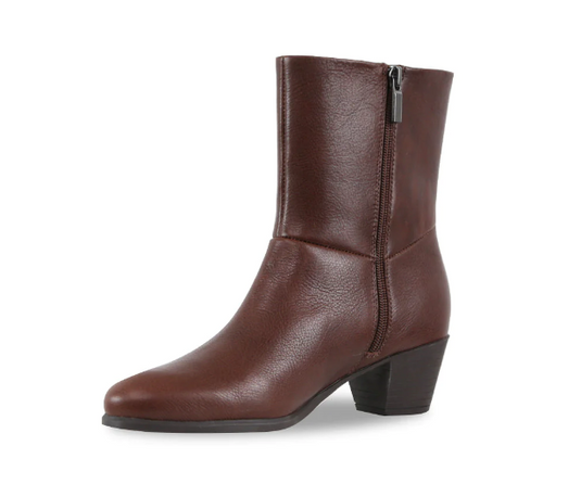 Munro Women's Tyler Boots Dark Rust Leather Munro Women's Tyler Boots Dark Rust Leather