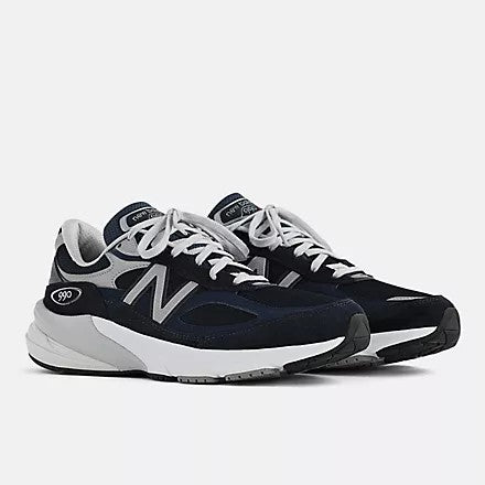 New Balance Women's 990v6 Navy with White New Balance Women's 990v6 Navy with White