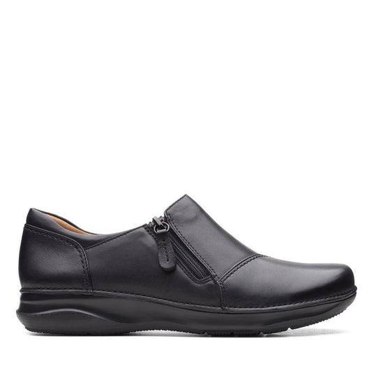 Clarks Women's Appley Zip Black