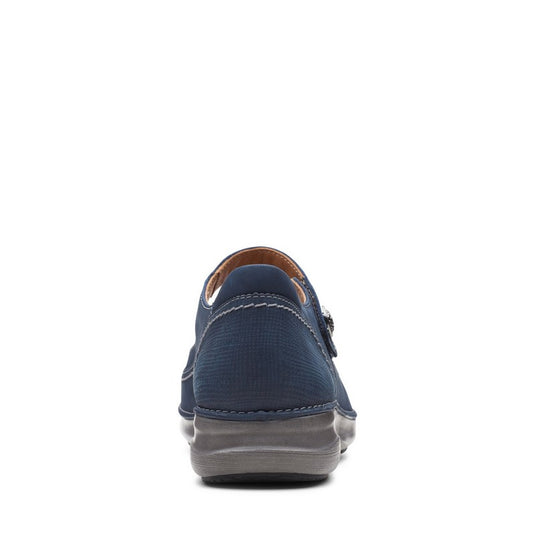 Clarks Women's Appley Walk Navy Nubuck