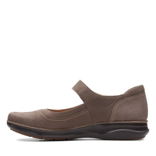 Clarks Women's Appley Walk Taupe Nubuck