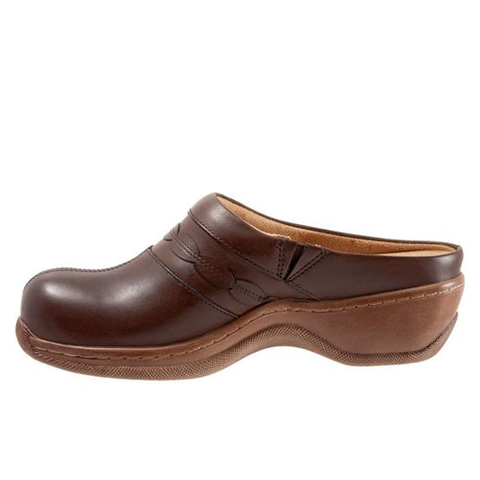 Softwalk Women's Amber Clogs Dark brown