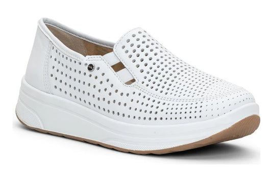 Ara Women's Sandy Slip-on Shoe White