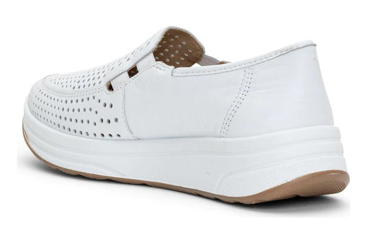 Ara Women's Sandy Slip-on Shoe White