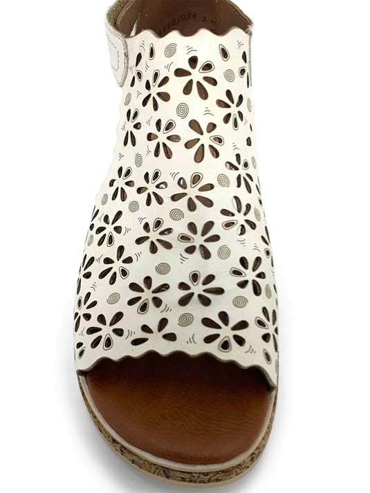 Remonte Women's Jerilyn 056 Platform Wedge Sandal Off White
