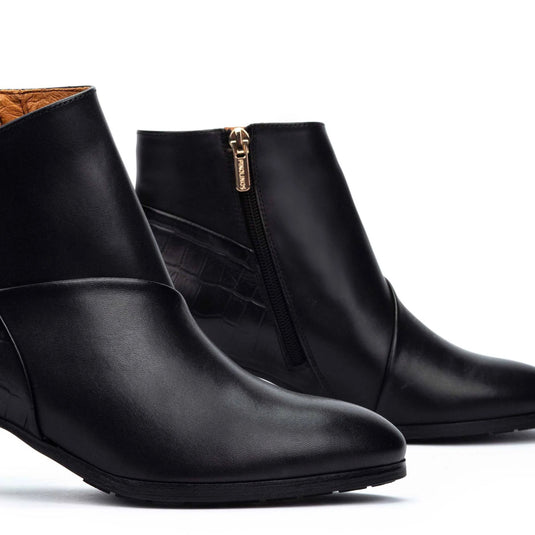 Pikolinos Women's CALAFAT W1Z Wide heel ankle boots Black
