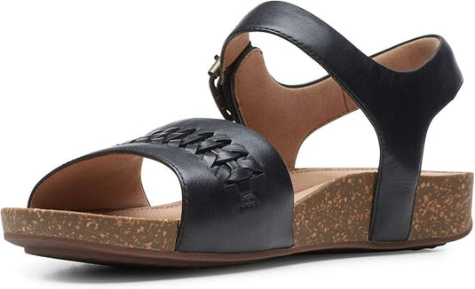 Clarks Women's, Un Perri Way Sandal - Black Leather