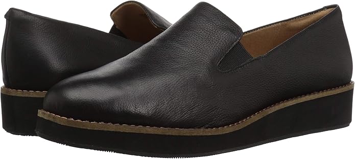 Soft Walk Women's Whistle Loafer